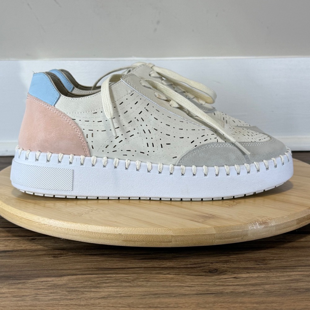 Great Project Cloud Perforated Sneakers Women's 8 Pastel Laser Cut Memory Foam